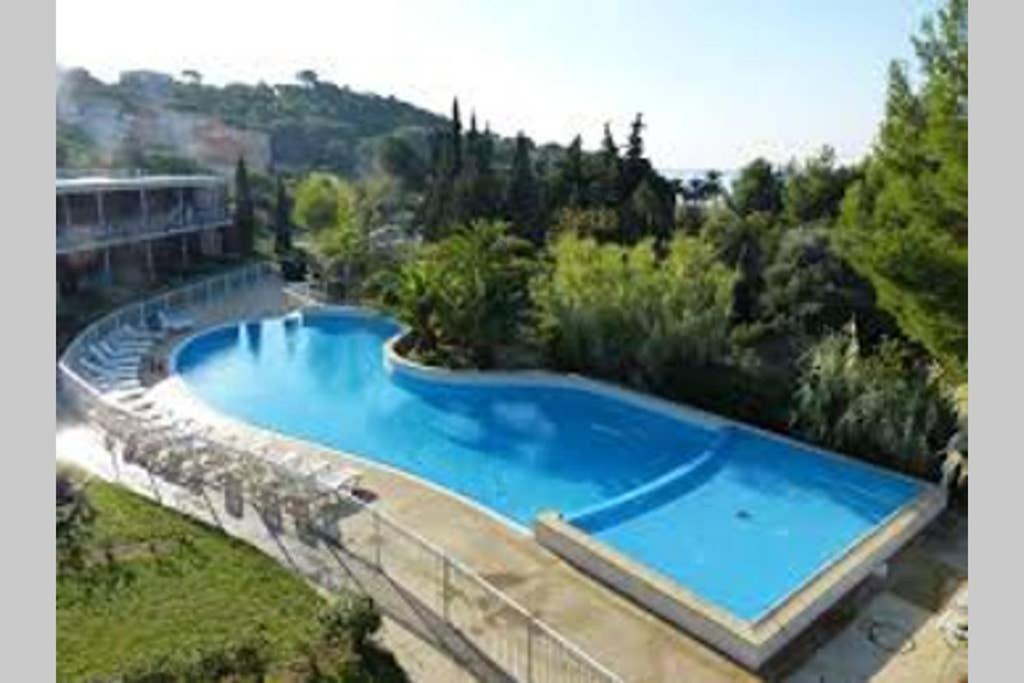 Les Terrasses Du Liouquet T2, Piscine , Parking , Mer A 150 M La Ciotat Dış mekan fotoğraf